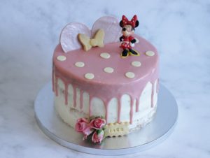 Drip cake minnie